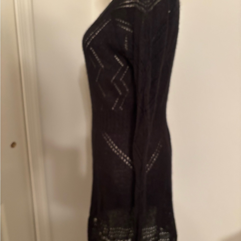 Elegant Light Weight Black Knit Dress size 12 - Picture 4 of 9